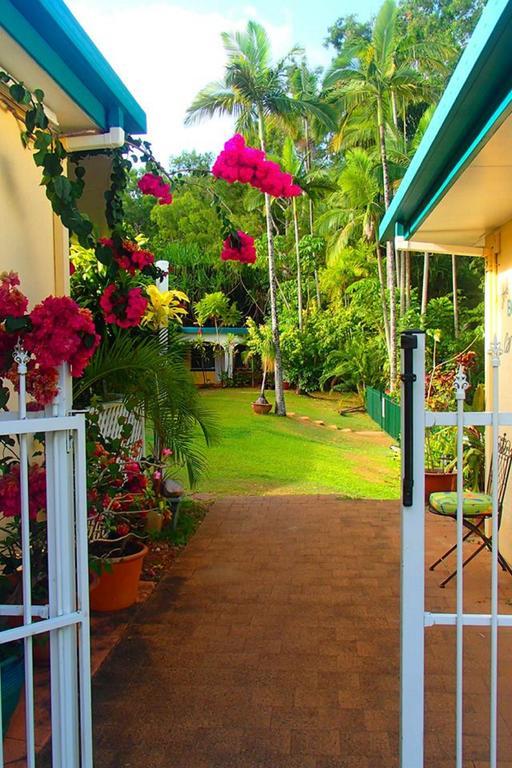 Villa Marine Holiday Apartments Cairns Yorkeys Knob Exteriér fotografie